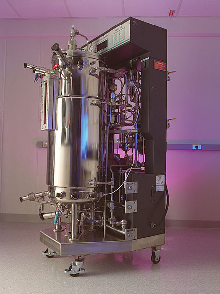 An experimental bioreactor which ferments biomass and produces cellulosic ethanol used by the U.S. Department of Energy.